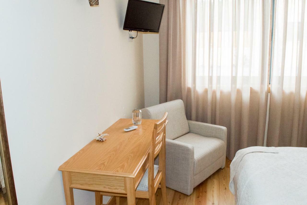 Hostal Casa Da Alzira Anadia Exterior foto